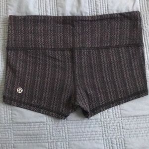 Lululemon Athletica size 2 boogie shorts.